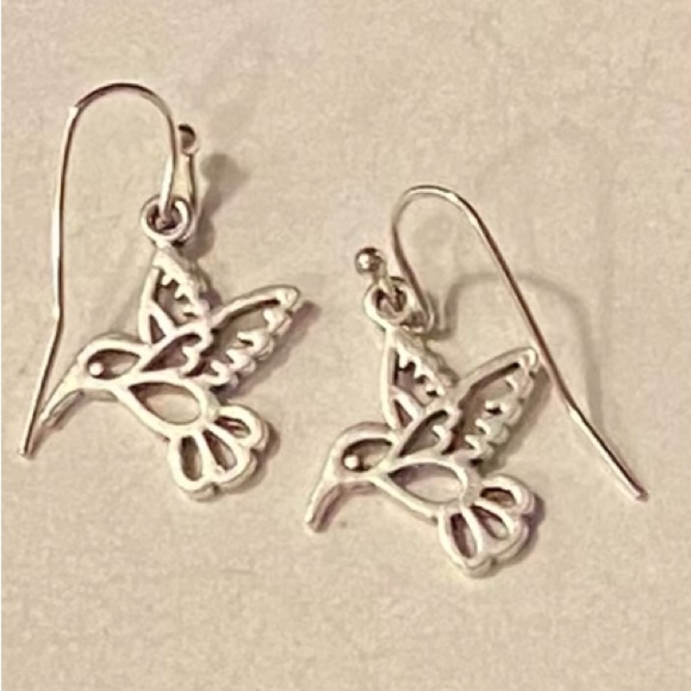 NEW  Assorted earrings (2)